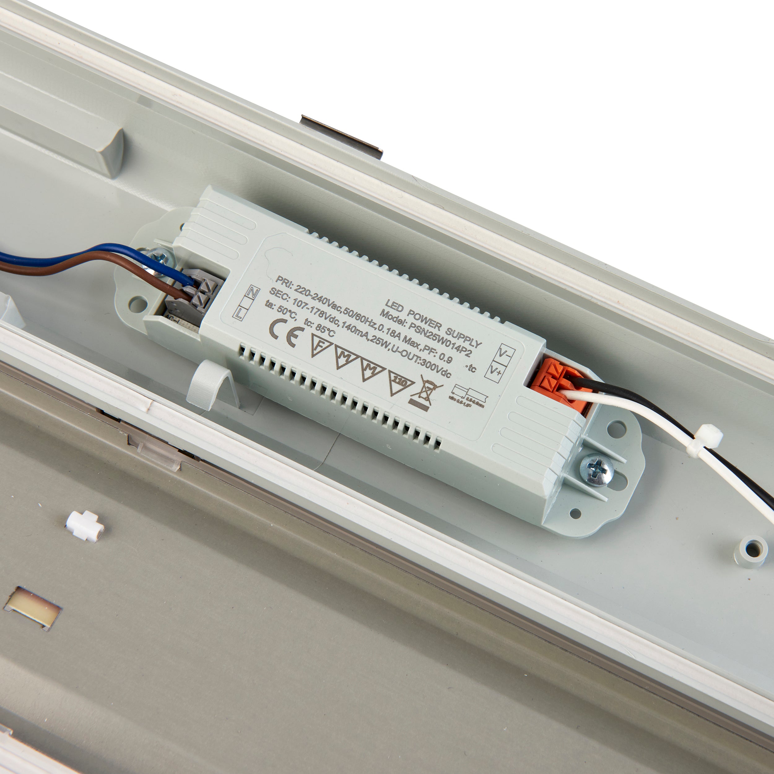 LED Anti-Corrosive batten 6500K 5FT IP65 24W