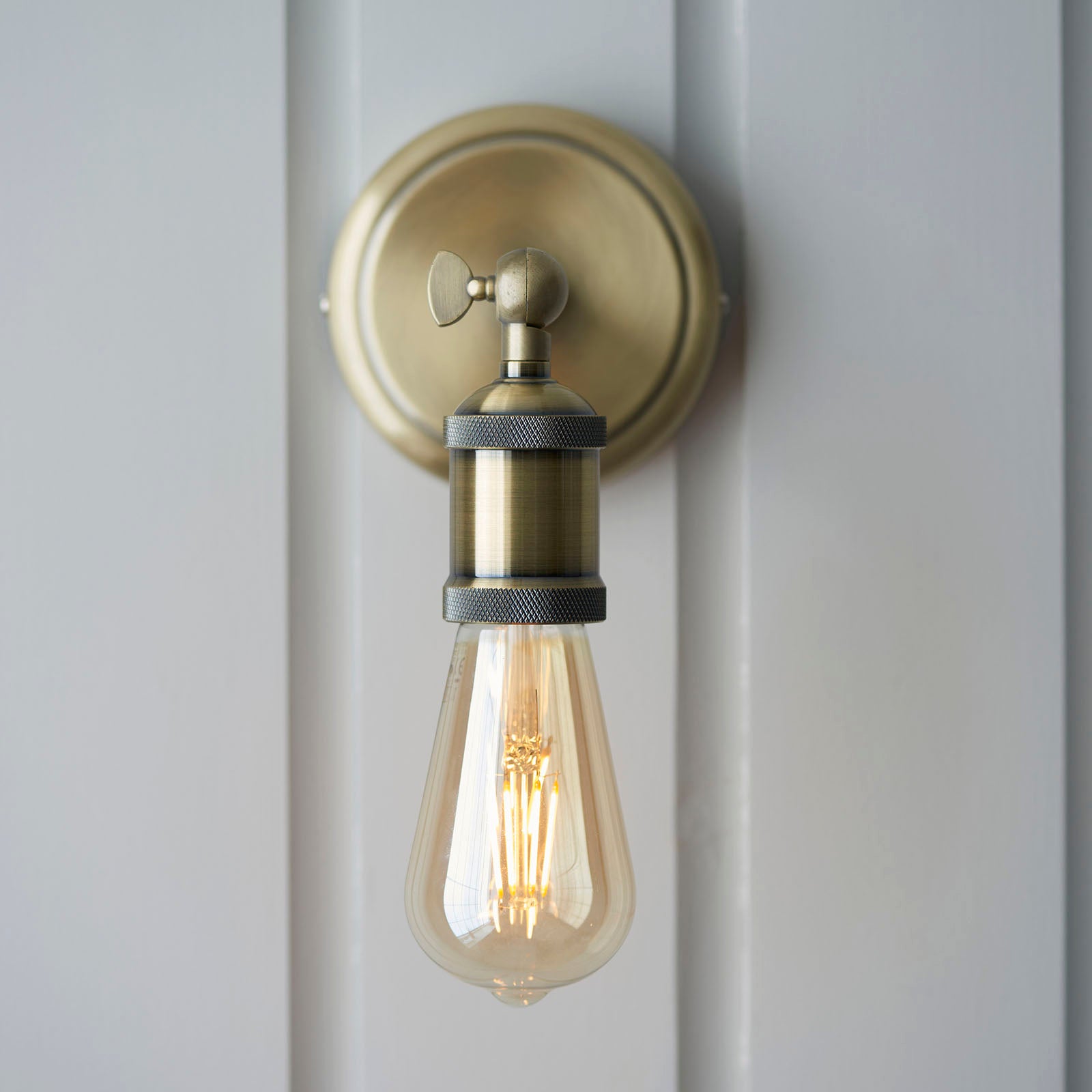 Hal 1-Light Industrial Wall Light - Antique Brass