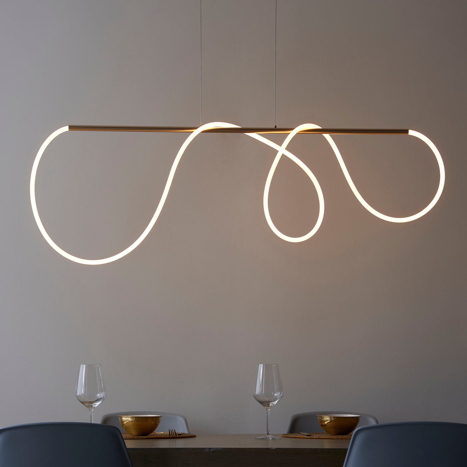 Attalea 1-Light LED Pendant: Flexible Warm Light (Adjustable)