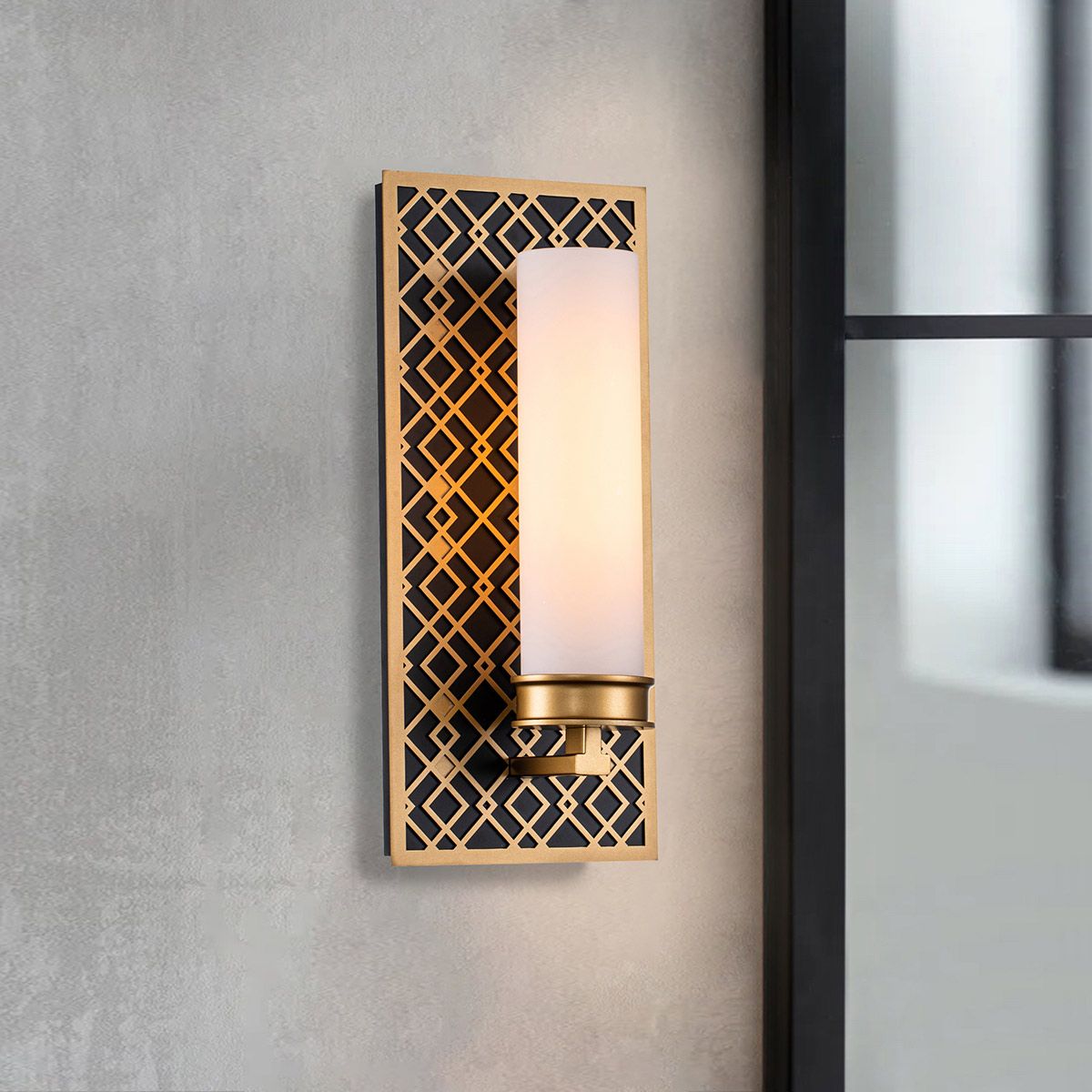 Ziggy 1lt Wall light - Lacquered Gold